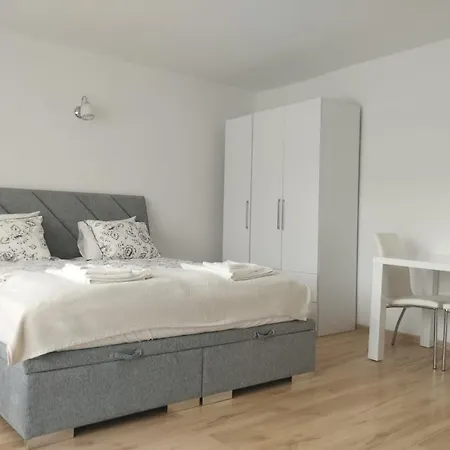 Przy 29 Alei Krakow